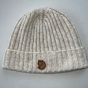 Knit Beanie Hat in Light Cream with Fox Patch
